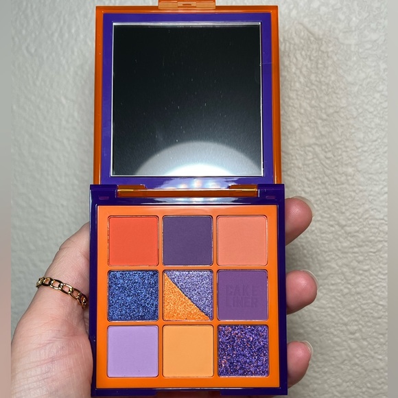Huda Beauty Color Block Eye Palette - Orange + Purple - Picture 4 of 5